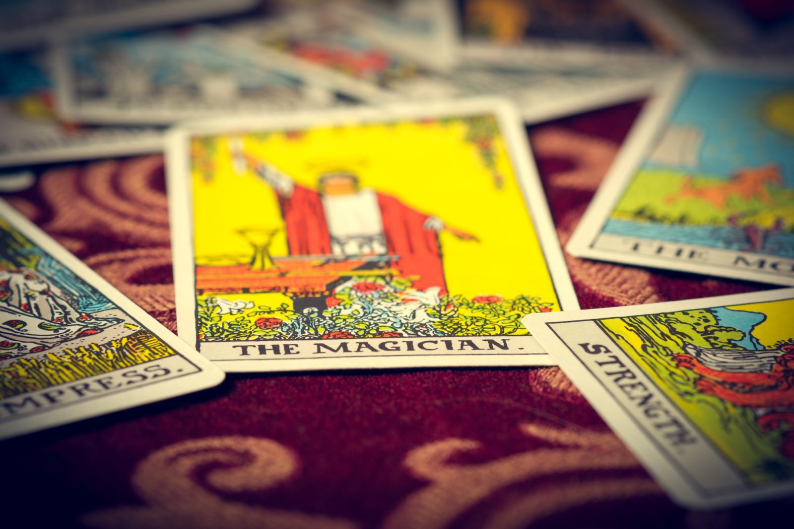 Tarot Rider Waite y su Creador