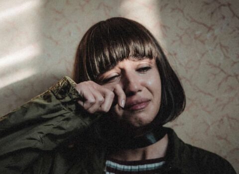 Alquila una Persona para que te Consuele